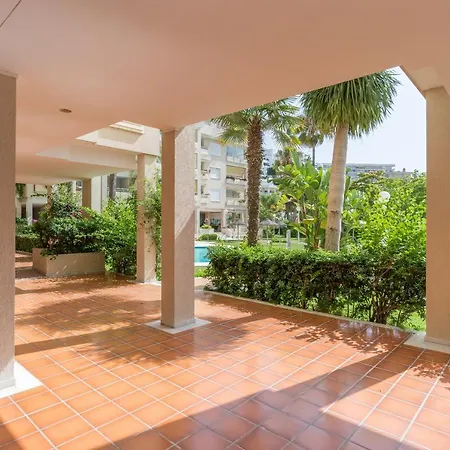 Carihuela, Apartamento Con Vistas Al Mar
